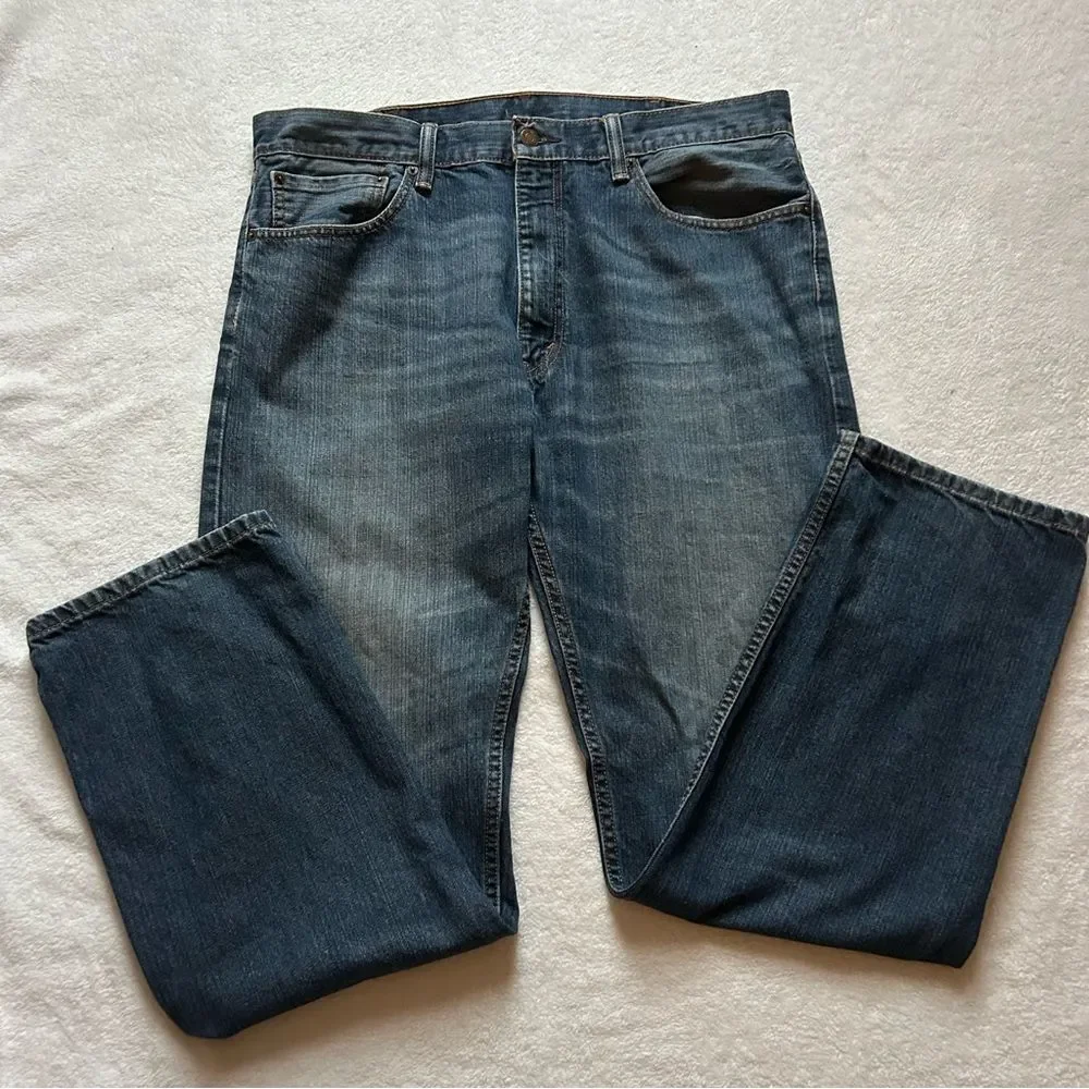 Levi's Men's 505 Medium Blue Straight Leg Jeans Size W38 x L32